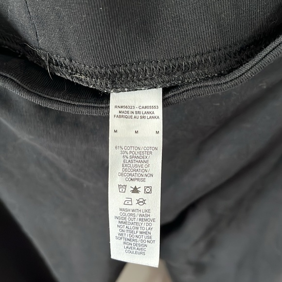 Nike Swoosh Leggings in Black - Picture 7 of 8